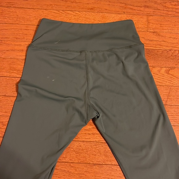 G|Athletica Leggings - Picture 2 of 2